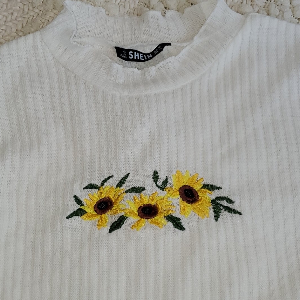 Sunflower top 🌻